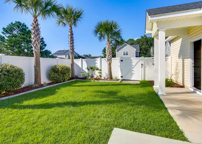 Coastal Home W/ Yard < 1 Mi To Old Town Bluffton!